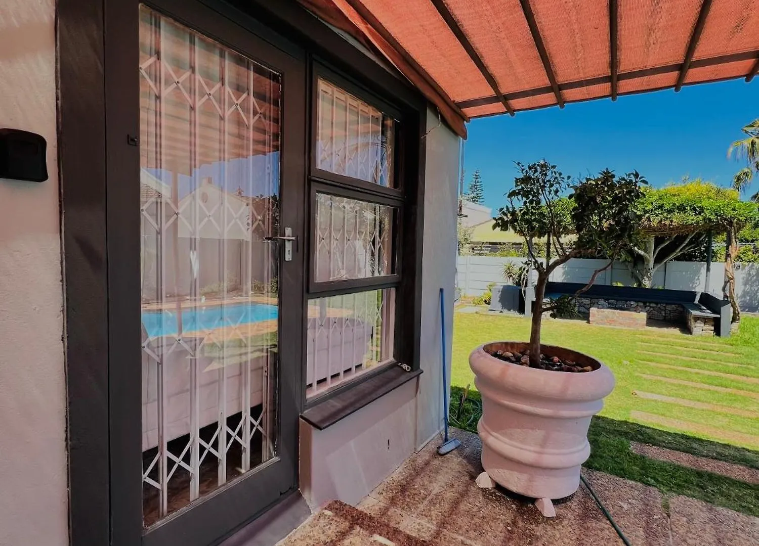 Private Garden Guest House Κέιπ Τάουν 0*,